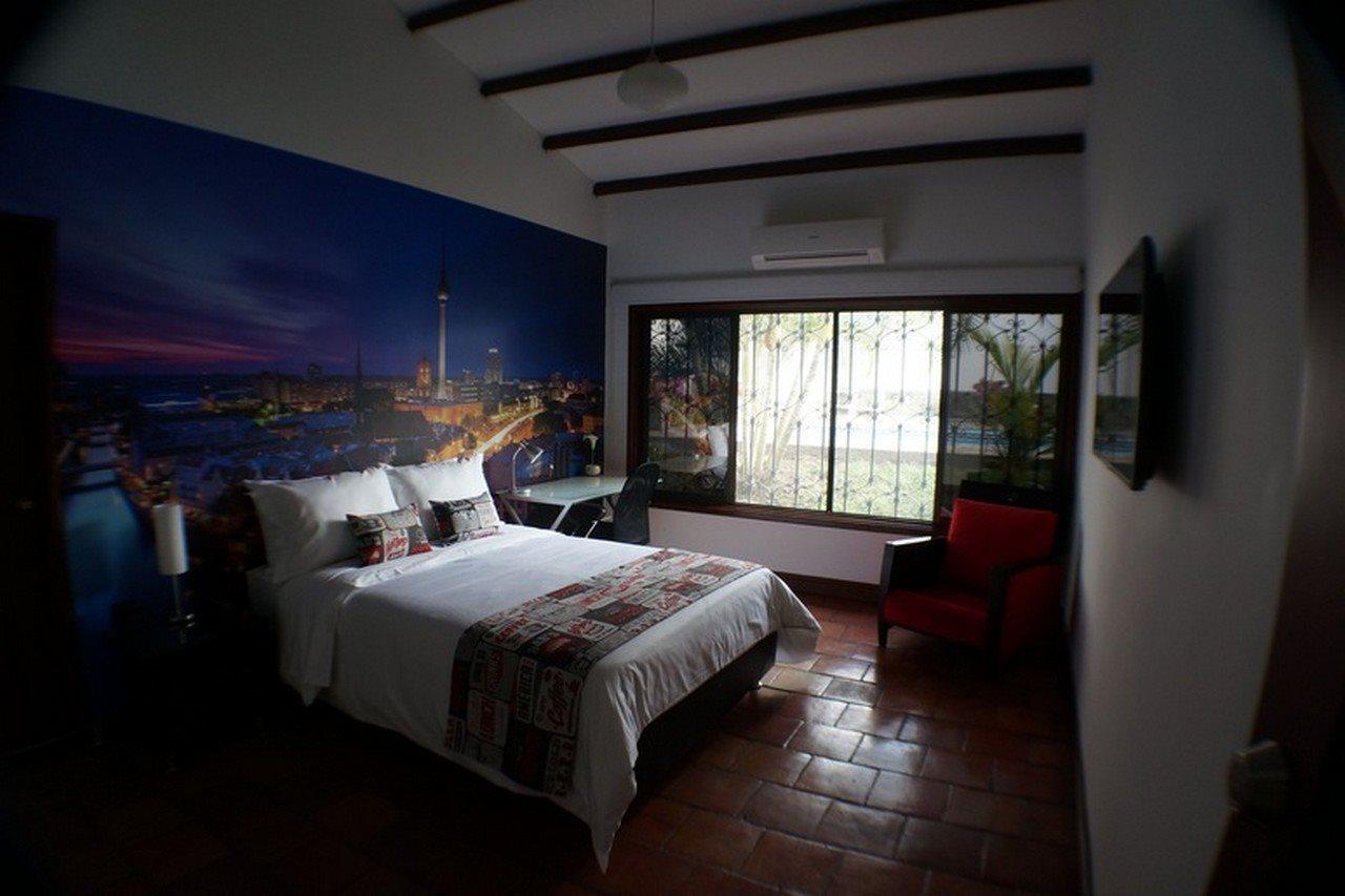 Urban Hotel Boutique Менга Экстерьер фото