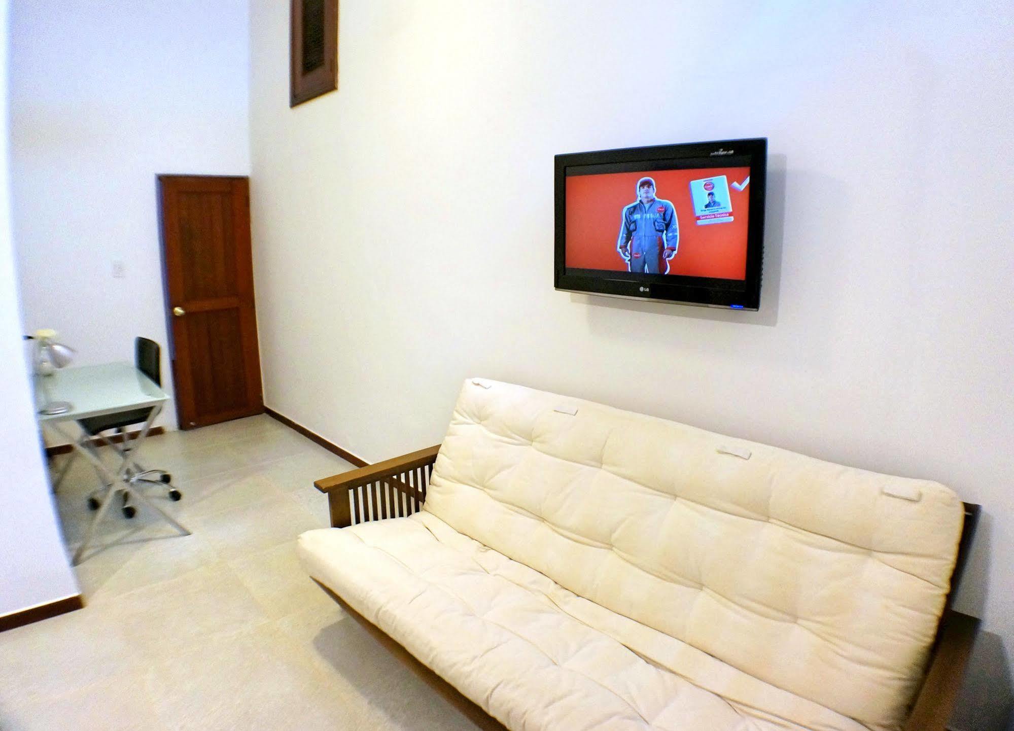 Urban Hotel Boutique Менга Экстерьер фото
